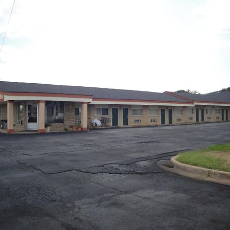 Poteau Inn Exterior photo